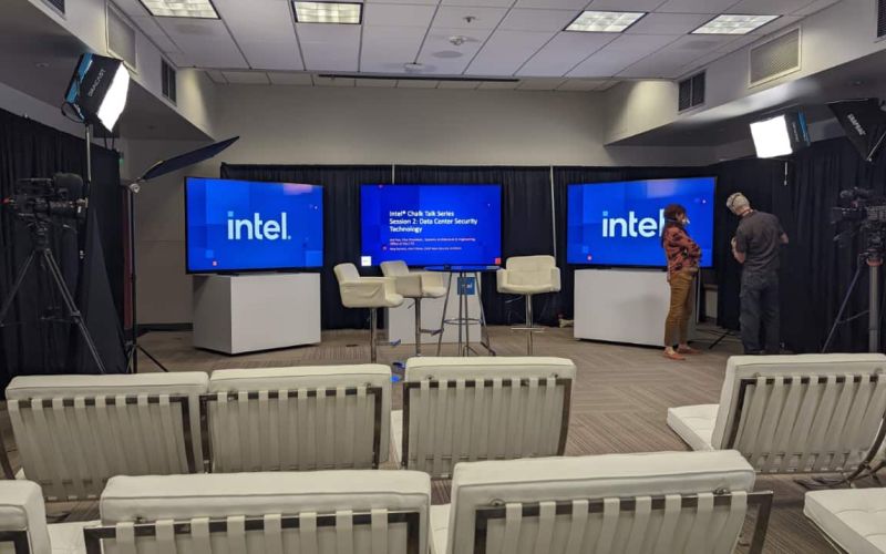 streaming cameras room